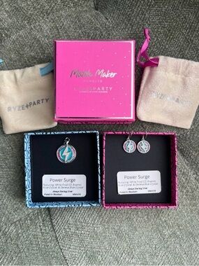 Ryze Power Surge Lightning Pendant & Earrings Set